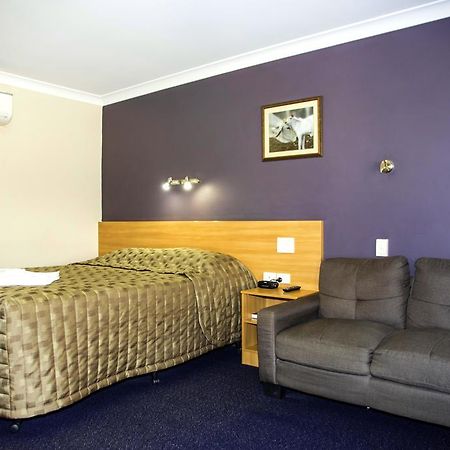 Sunpalms Motel Rockhampton Dış mekan fotoğraf