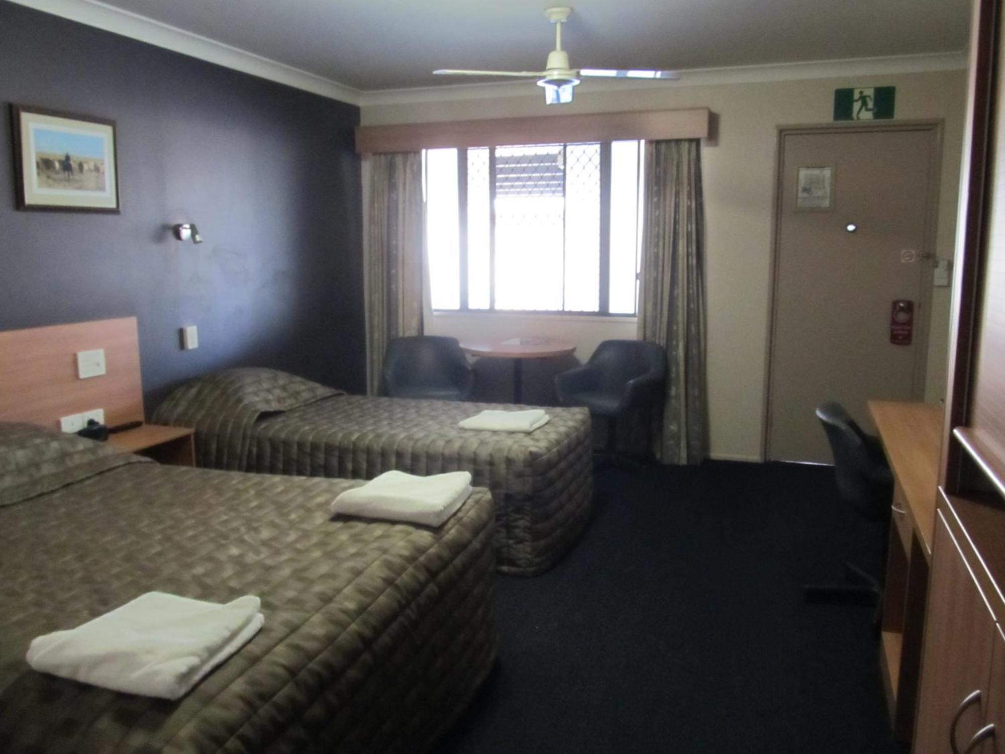 Sunpalms Motel Rockhampton Oda fotoğraf