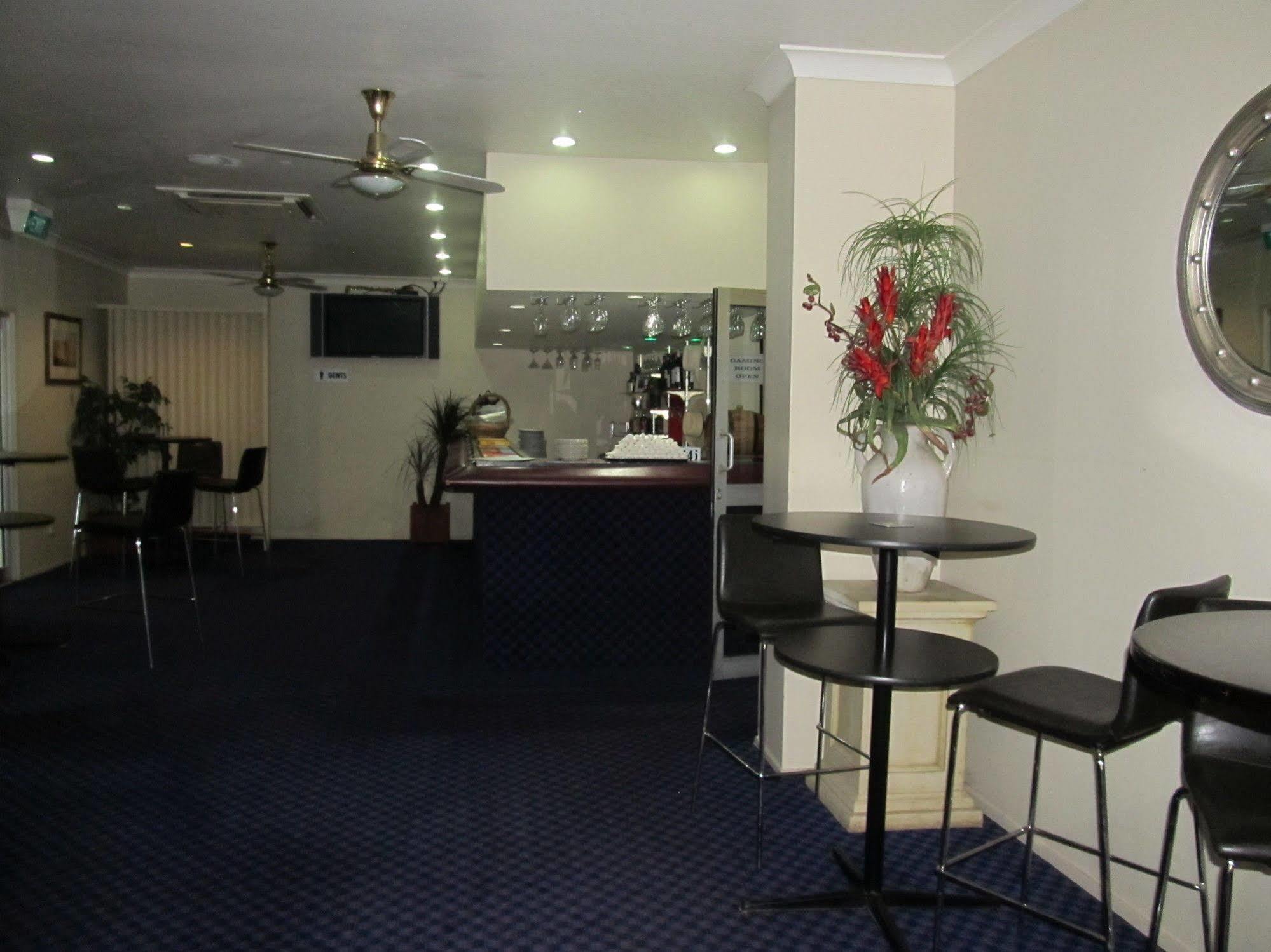 Sunpalms Motel Rockhampton Dış mekan fotoğraf